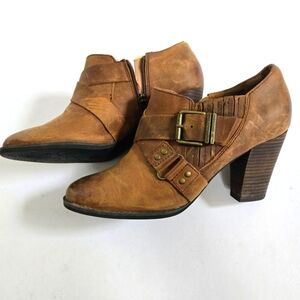 Clarks Indigo Brown Leather Side Zip heeled Booties sz 8